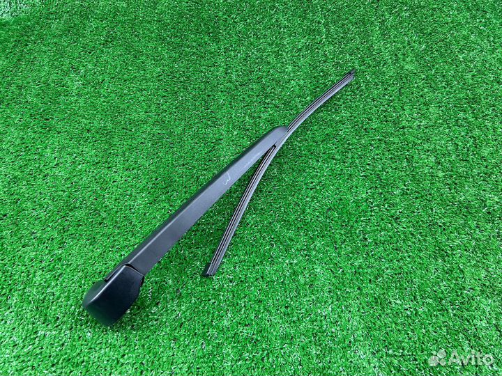 Поводок заднего стеклоочистителя Audi A4 B8 VAG