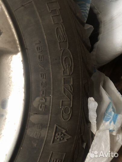 Goodyear UltraGrip 500 195/65 R15