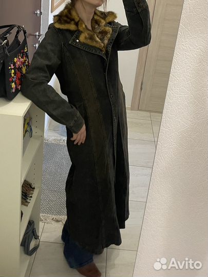 Джинсовое пальто/плащ с мехом