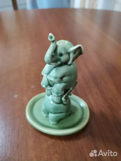 Статуэтка слон