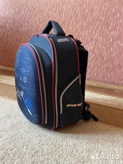 Школьный рюкзак
