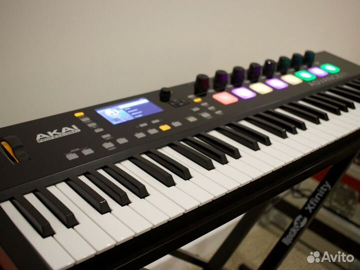 Akai advance 61