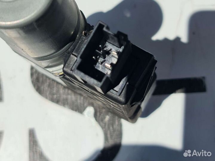 Моторчик шторки панорамной крыши Mercedes W213