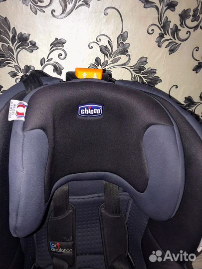 Автокресло chicco 9-18 кг