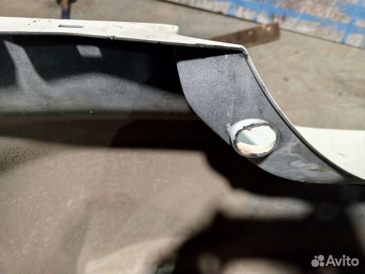 Бампер задний toyota corolla 150