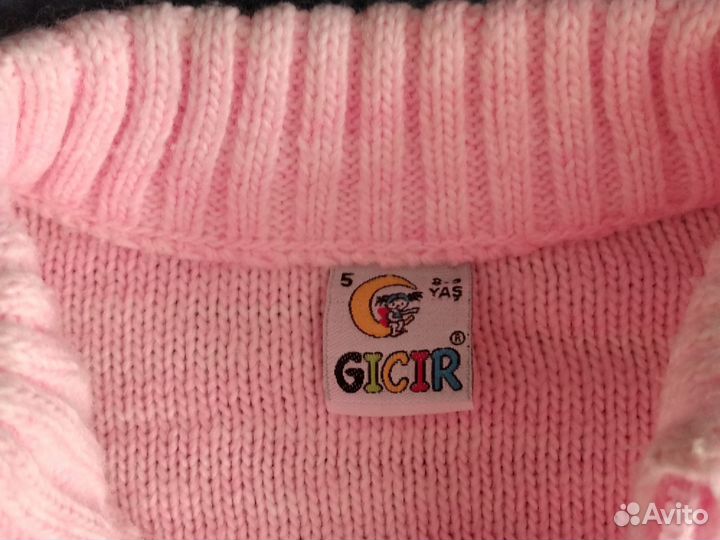 Вязаная кофта для девочки