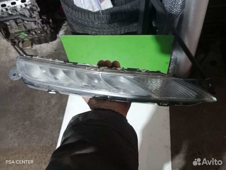 Ходовой огонь правый Citroen C4 Picasso 2 B78