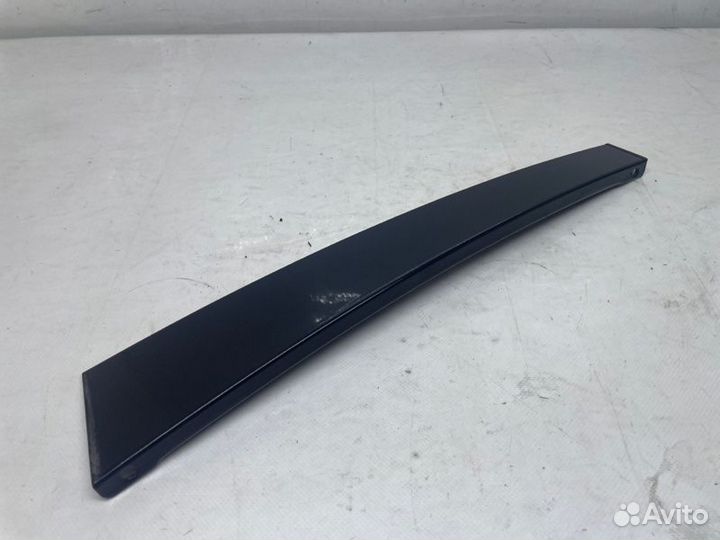 Накладка на дверь задняя правая Mercedes-Benz E