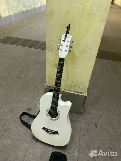 Акустическая гитара belucci