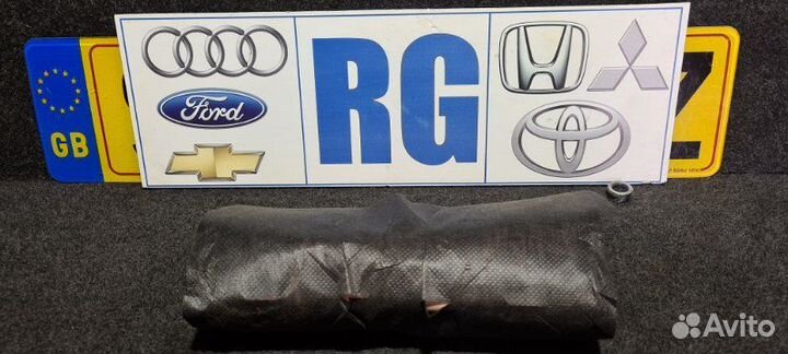 Подушка безопасности колен водителя Mitsubishi