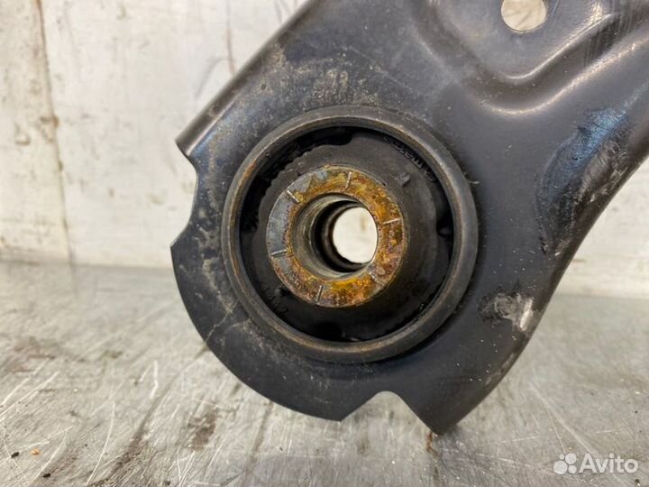 Рычаг подвески передний правый Mazda Mazda3 BP PE