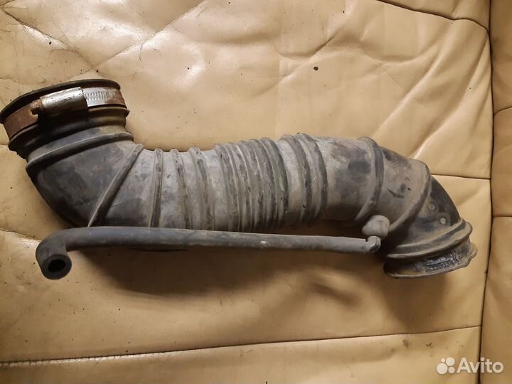 Патрубок воздушного фильтра BYD F3