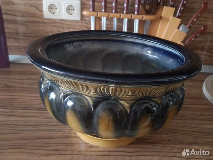 Вазон для цветов керамический