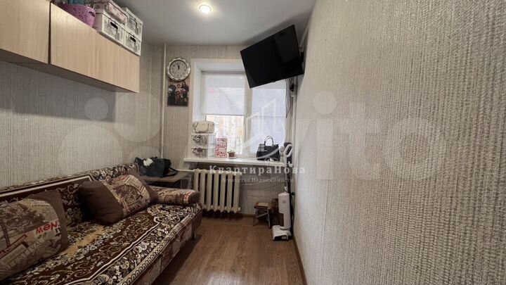 Комната 22 м² в 5-к., 3/5 эт.