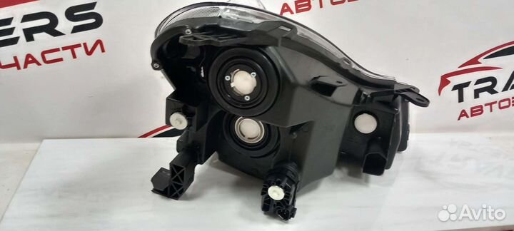 Фара передняя Nissan Almera G15