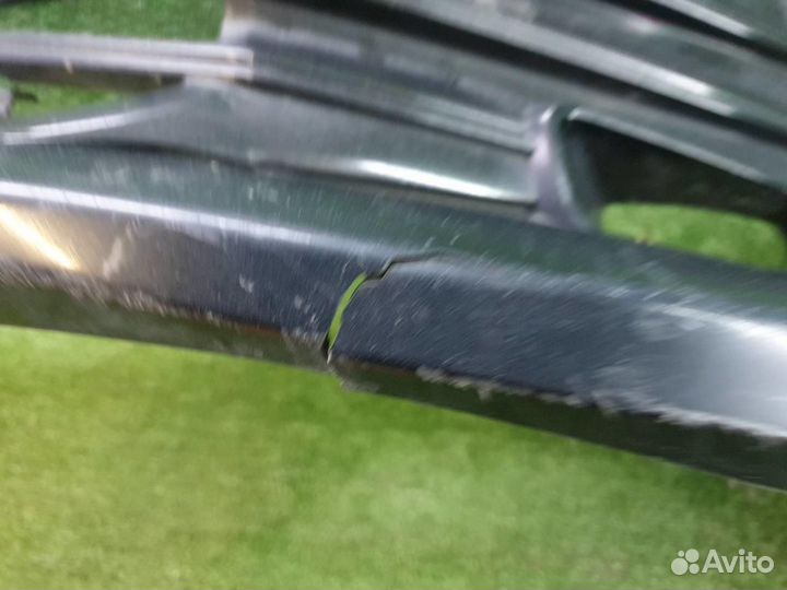 Бампер передний Toyota Camry