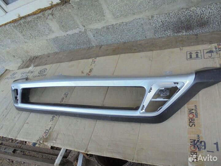 Накладка переднего бампера Mitsubishi Outlander 3