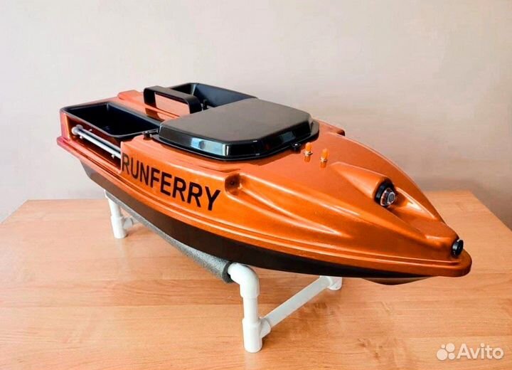 Прикормочный карповый кораблик Ранферри Speed V4