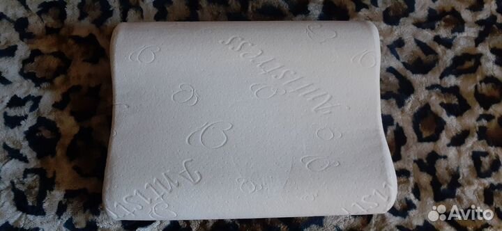 Подушка ортопедическая с эффектом памяти