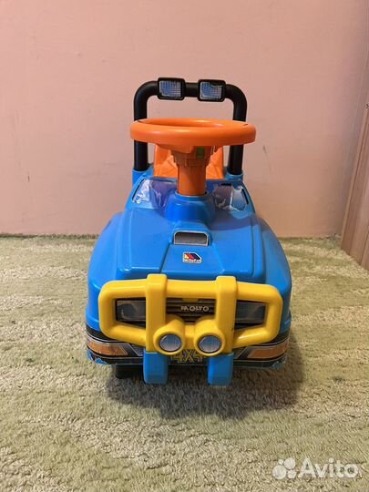 Машинка-каталка