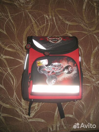 Школьный рюкзак