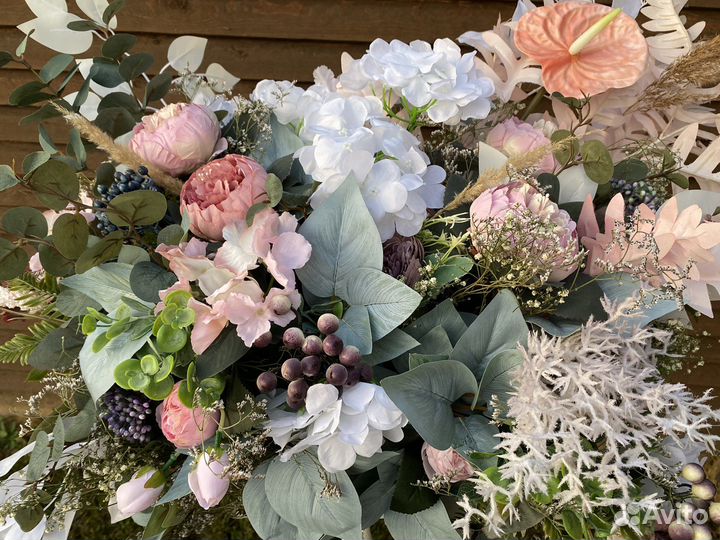 Композиции из искусственных цветов