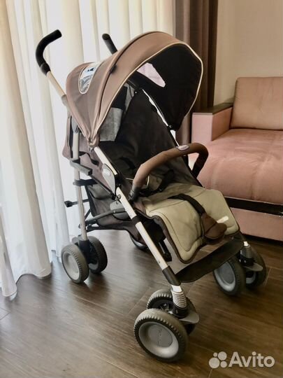 Прогулочная коляска chicco