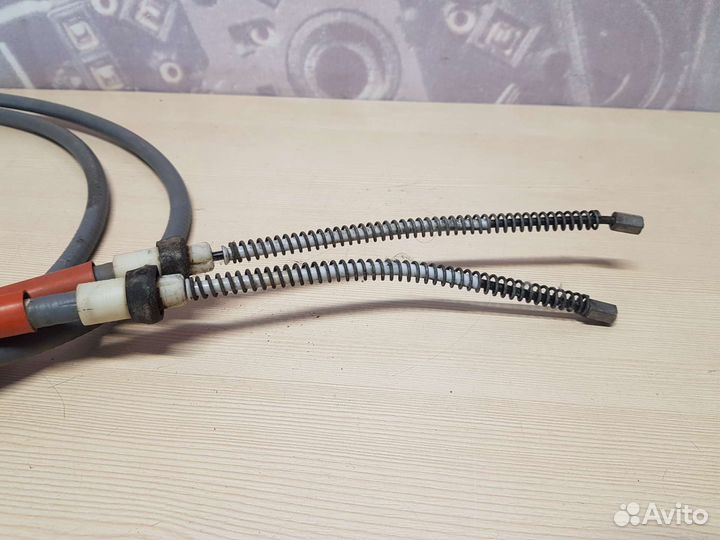 Троса ручника Renault Duster 1 2010-2021