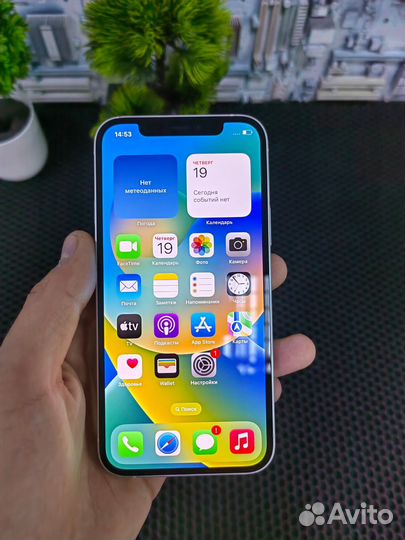 iPhone 12, 64 ГБ