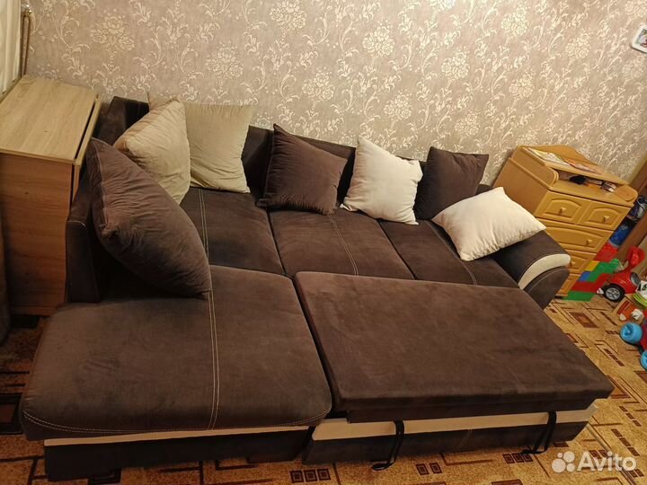 Угловой диван бу