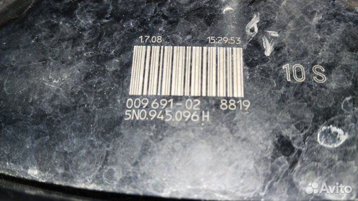 Фонарь задний правый Volkswagen Tiguan CAW 2.0TSI