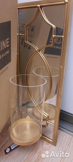 Зеркало с подсвечником