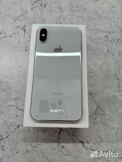 iPhone Xs, 64 ГБ