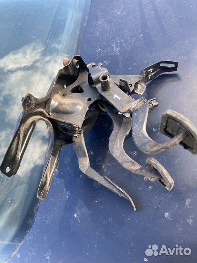 Блок педалей golf 2