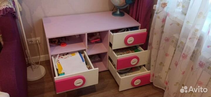 Тумба детская и полка настенная