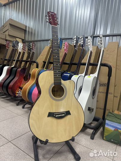 Акустическая гитара