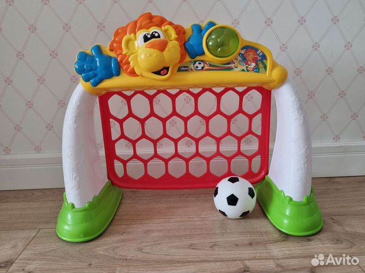 Детские футбольные ворота Chicco с мячом