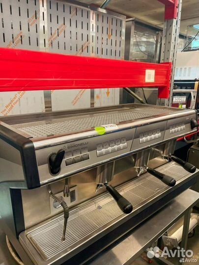 Кофемашина simonelli 3gr 3-х рожковая