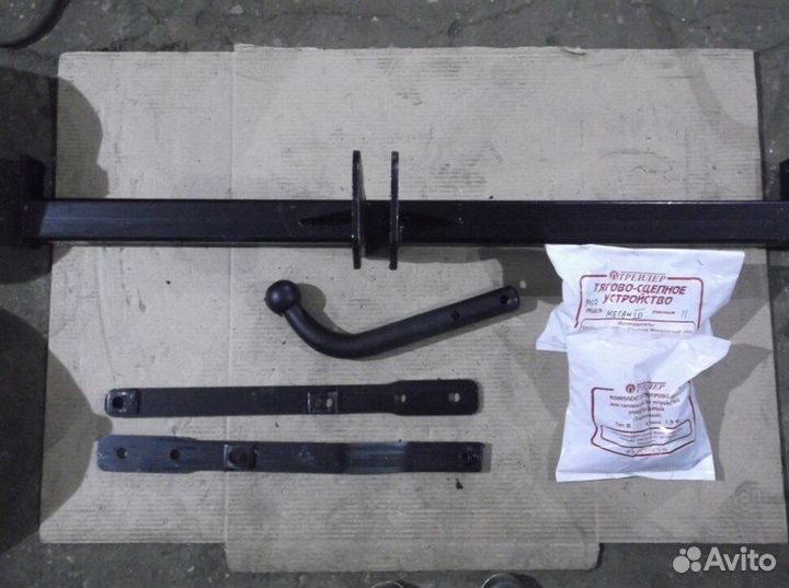 Фаркоп Трейлер 9050 Renault Megan 3 хетчбек