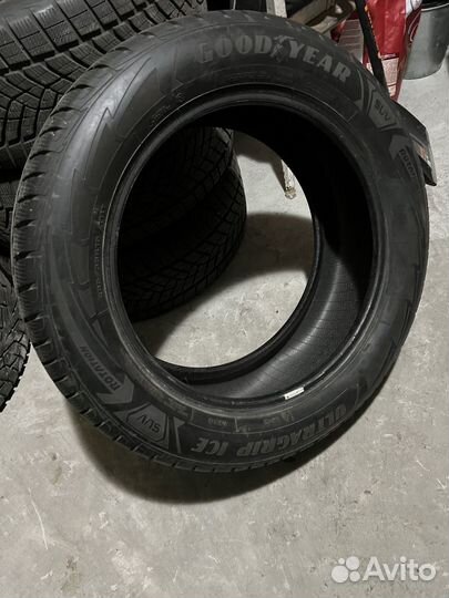 Goodyear UltraGrip 255/55 R19