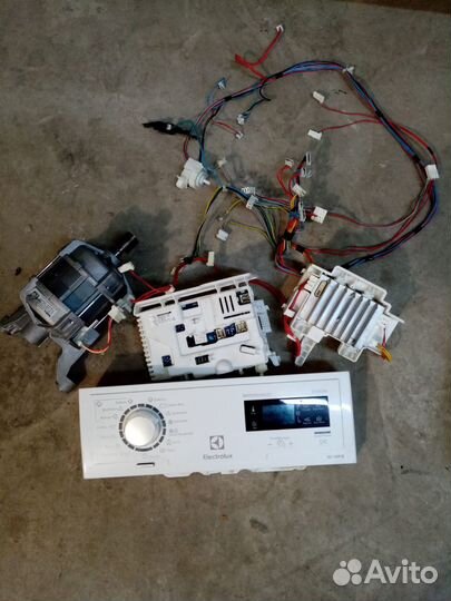 Вся электроника стиральной машинки Electrolux
