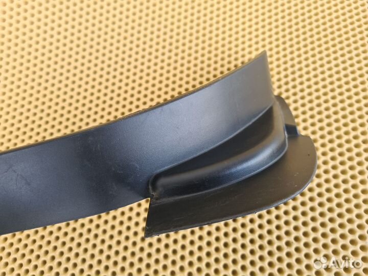 Накладка фонаря задняя правая Infiniti Ex25 Ex35