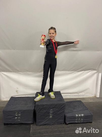Костюм для фигурного катания 134 140