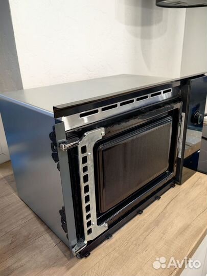 Микроволновая печь Bosch BFL 554MB0