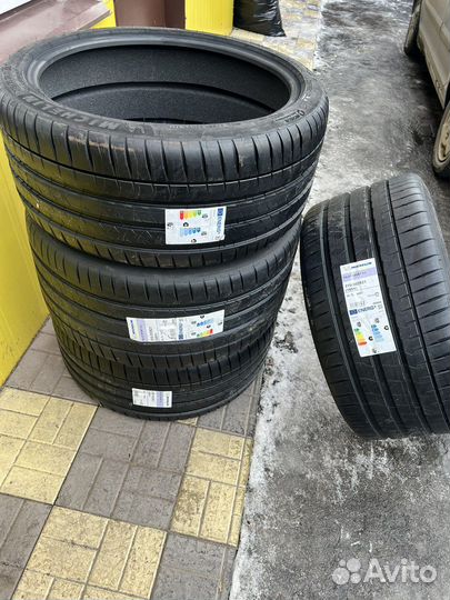 Michelin Pilot Sport 4 S 315/30 R21 и 275/35 R21 105Y