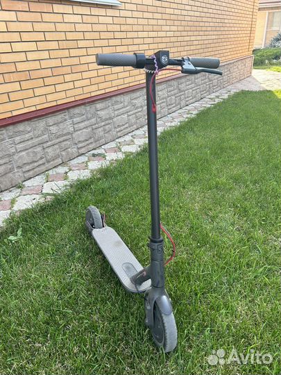 Электросамокат xiaomi m365