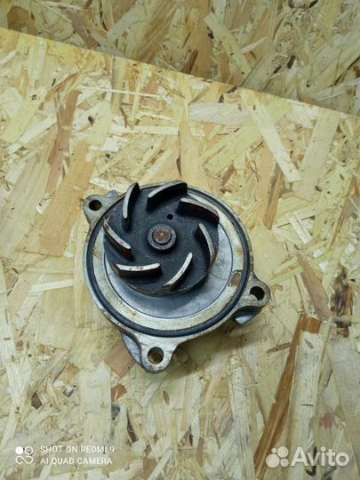 Водяной насос VAG 076 121 008 Mercedes, VW