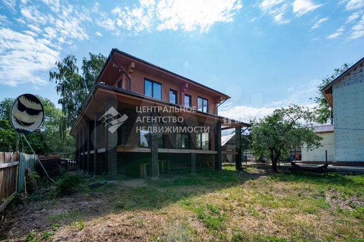 Дом 257,1 м² на участке 4,7 сот.