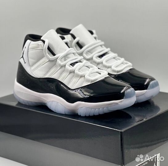 Nike Air Jordan 11 Retro Concord