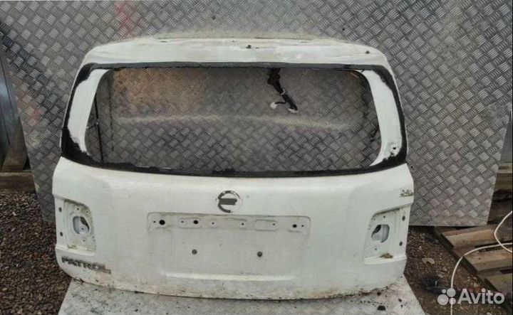 Крышка багажника nissan patrol y62